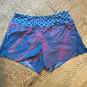 Rabbit freestride 4” running shorts. Good condition. No drawstring.xs